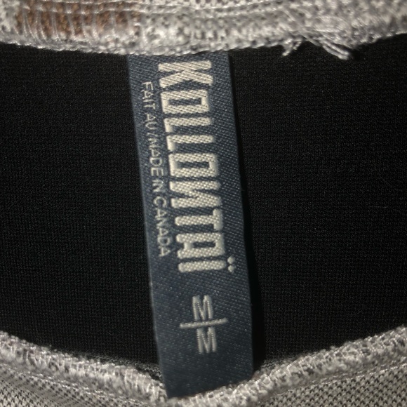 Kollontaï boat neckline tunic with flora print - Made in Canada - Picture 7 of 8